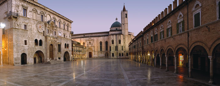 Ascoli Piceno, Piazza del Popolo
